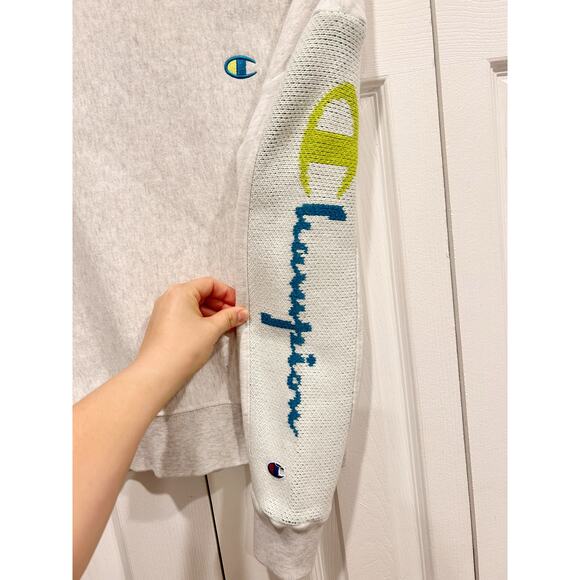 Champion Reverse Weave Crewneck Sweatshirt Gray Size Small - Picture 5 of 7